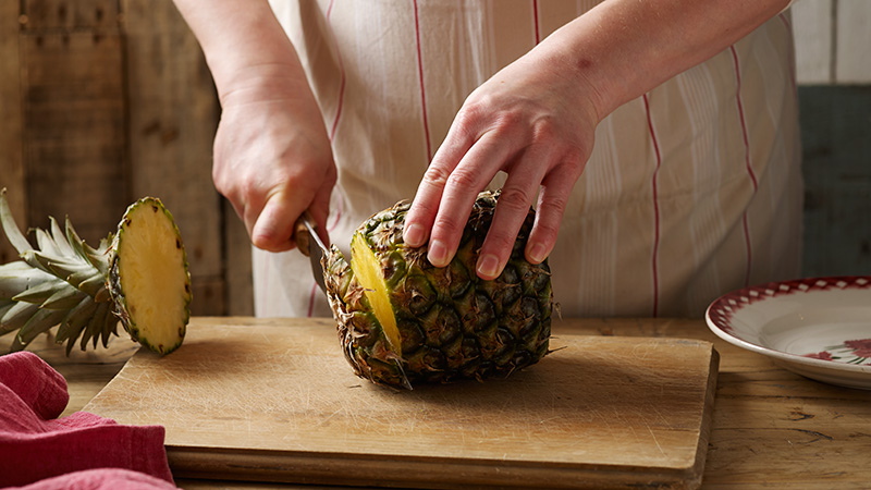 how to dice pineapple